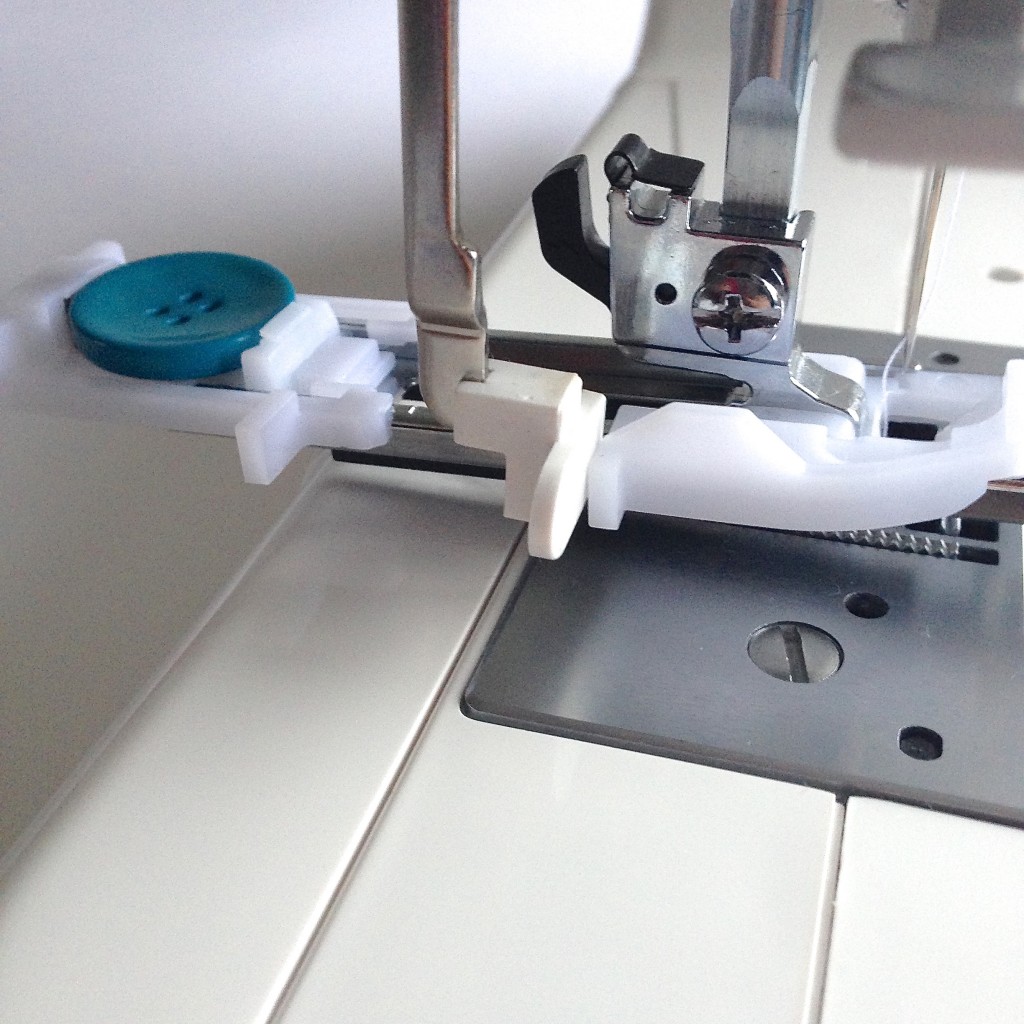 Buttonhole foot