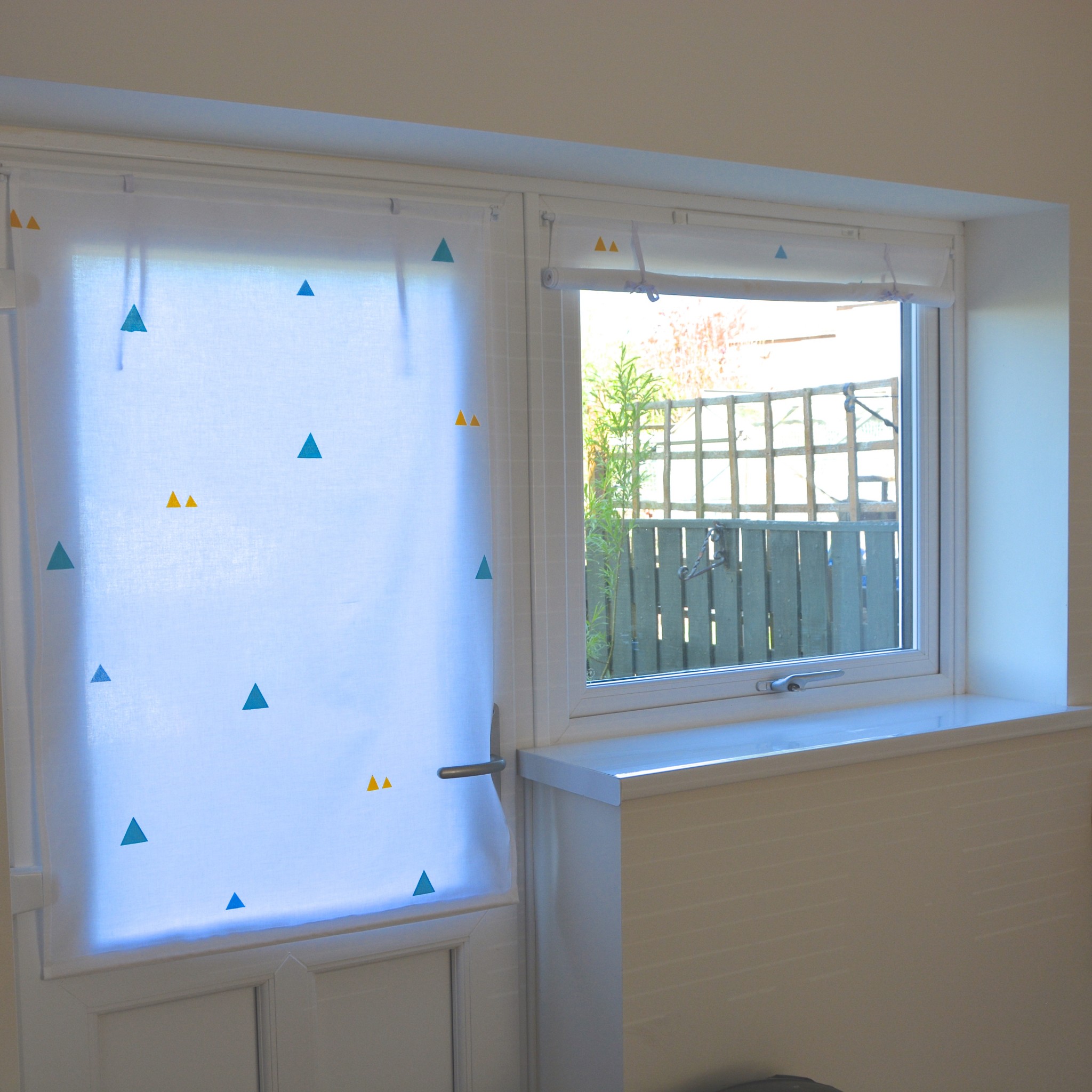 Fabric roll-up blinds | Hello! Hooray!