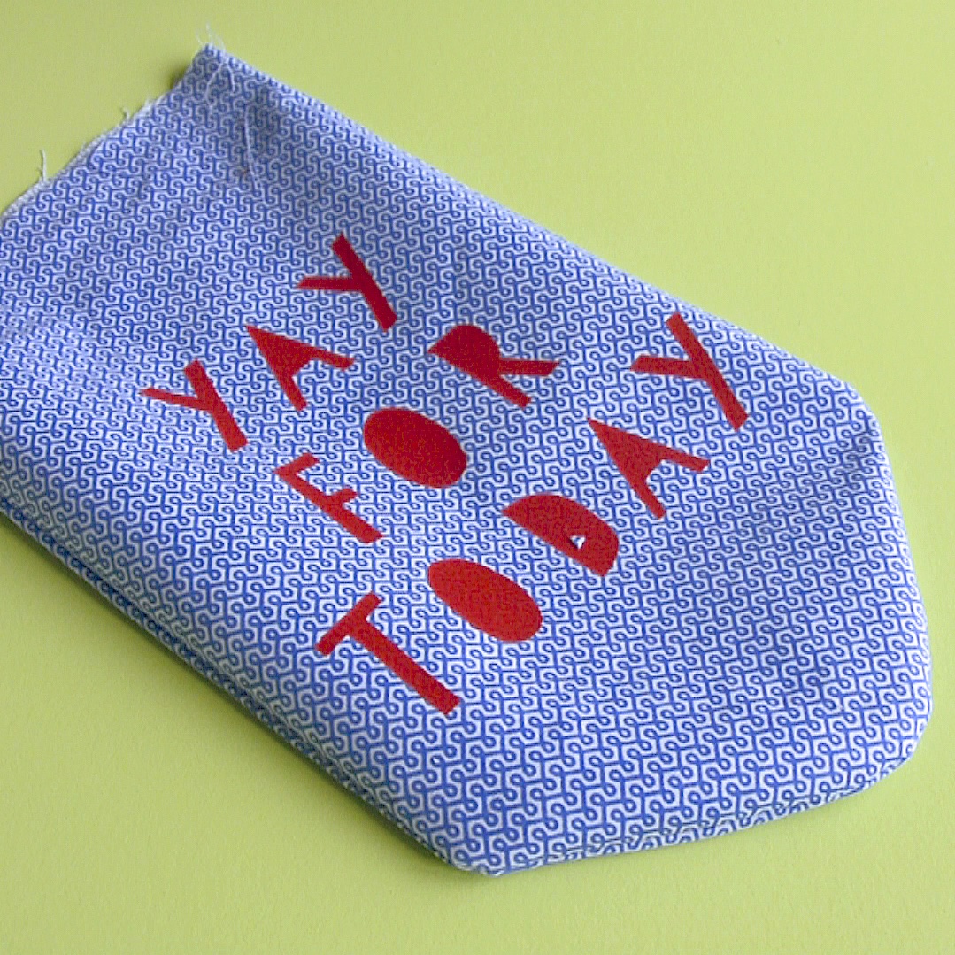 Fabric banner tutorial | Hello! Hooray!