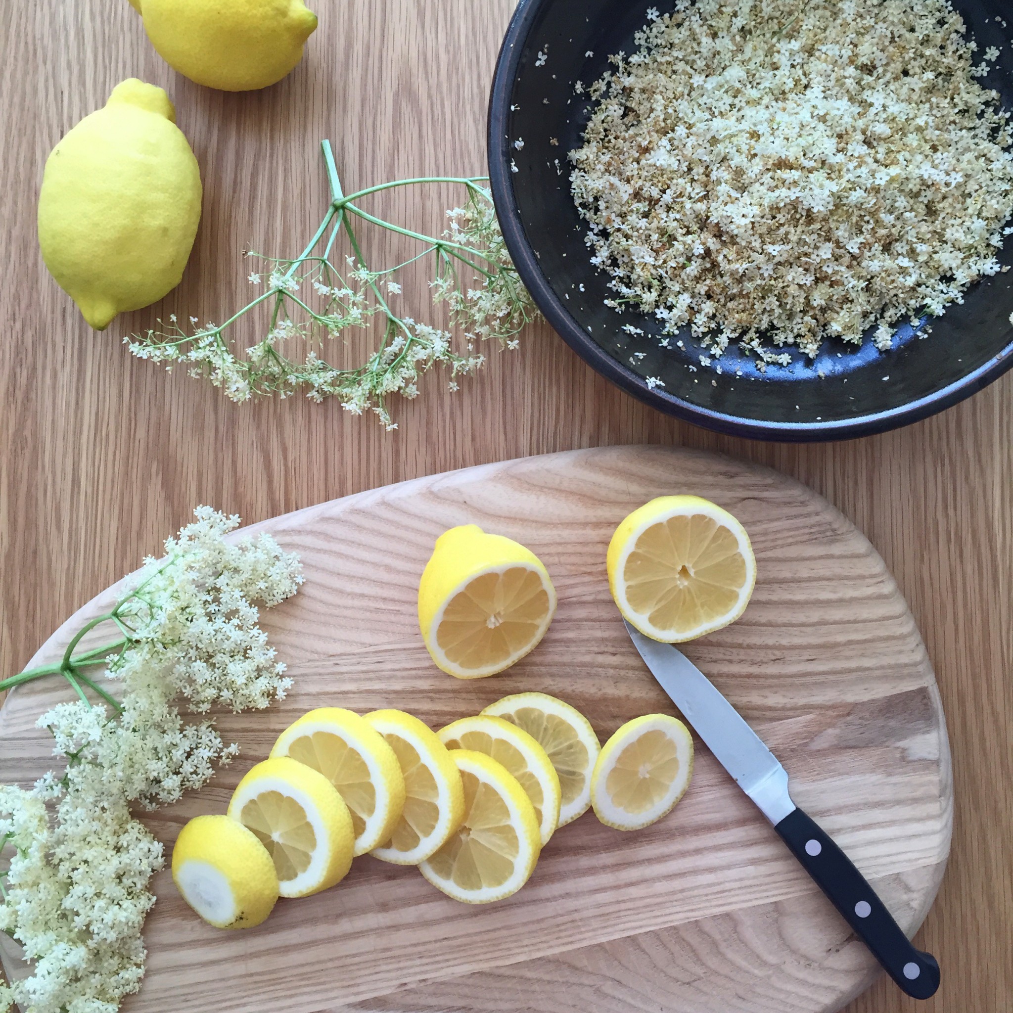 Making elderflower cordial | Hello! Hooray!