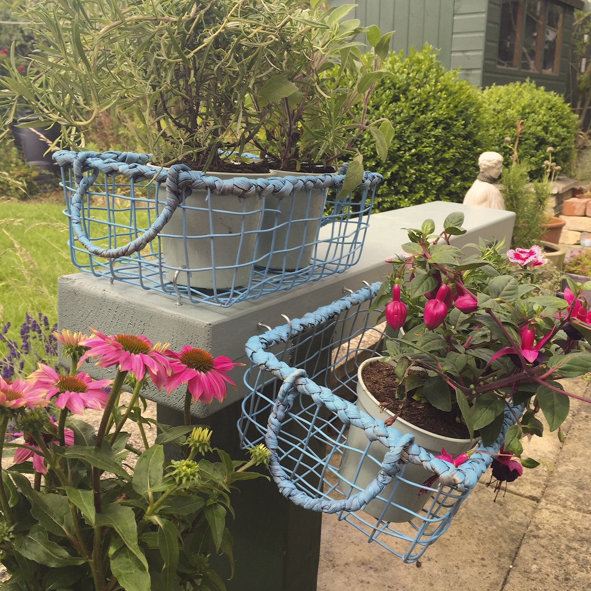 Sleeper bench makeover | Hello! Hooray!