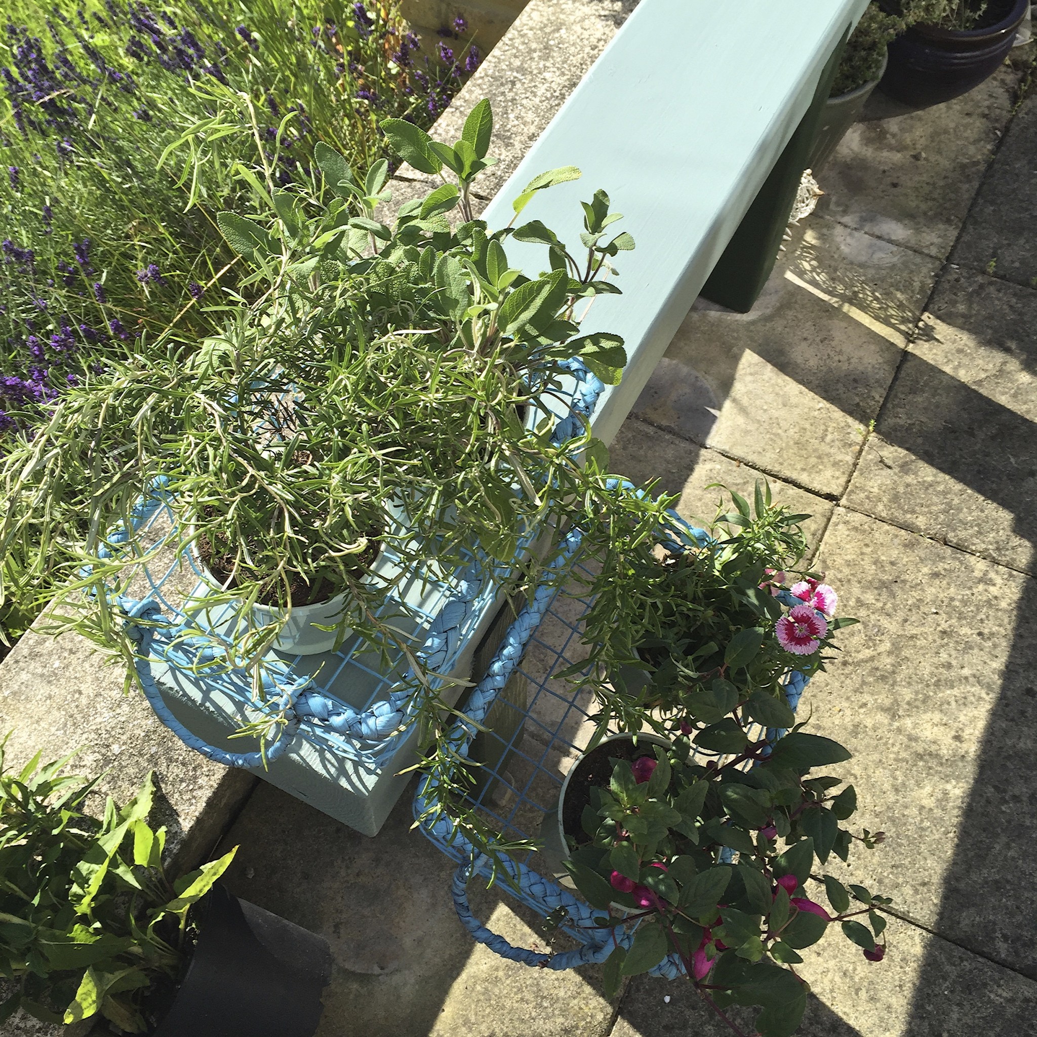 Sleeper bench makeover | Hello! Hooray!