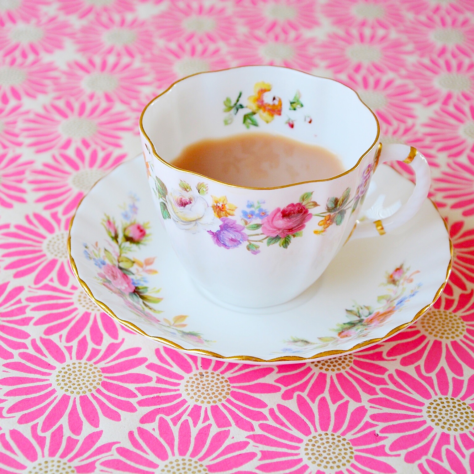 Vintage tea cup | Hello! Hooray!