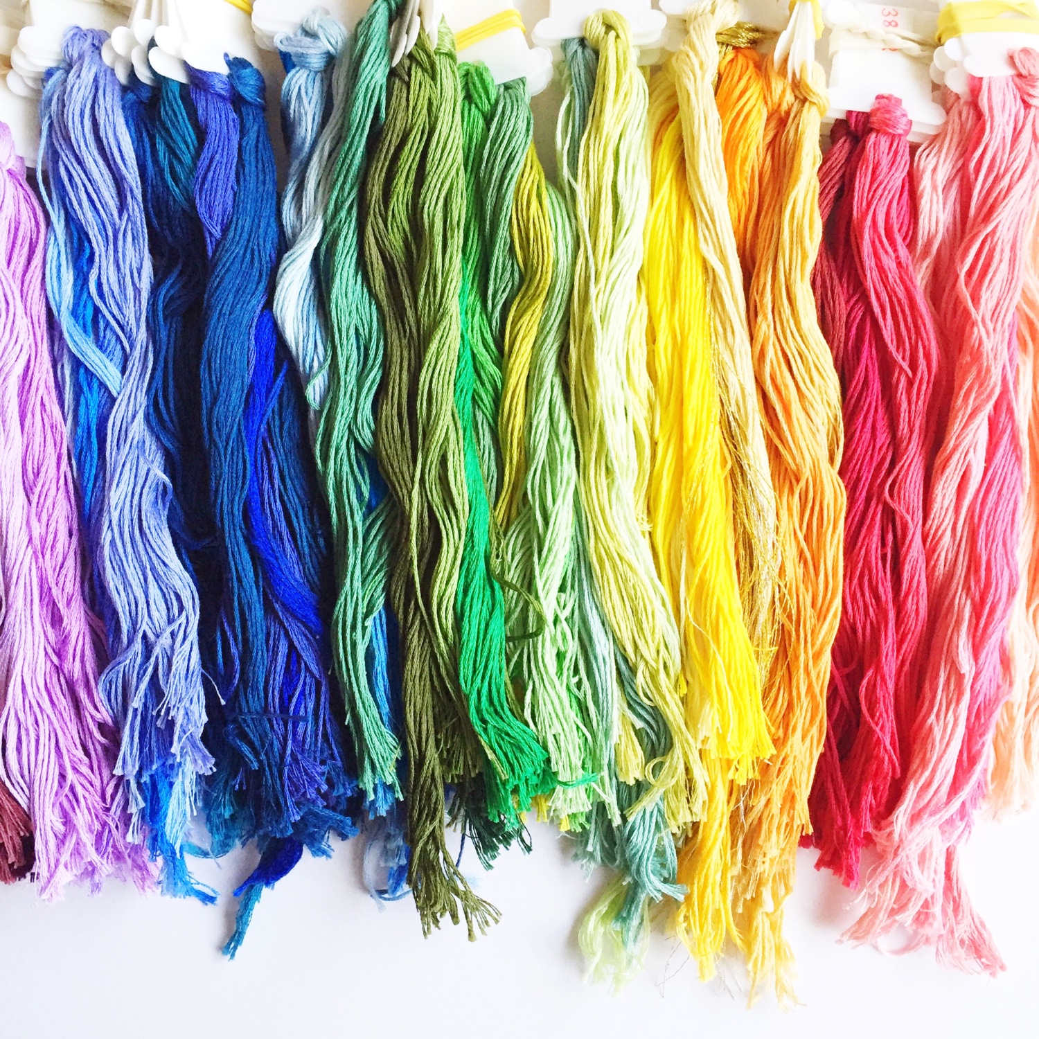 How I organised my embroidery threads | Hello! Hooray!