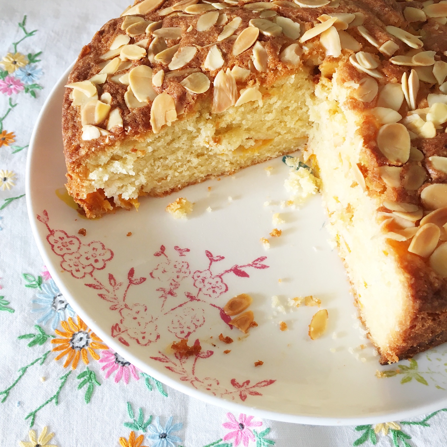 Almond and apricot cake | Hello! Hooray!