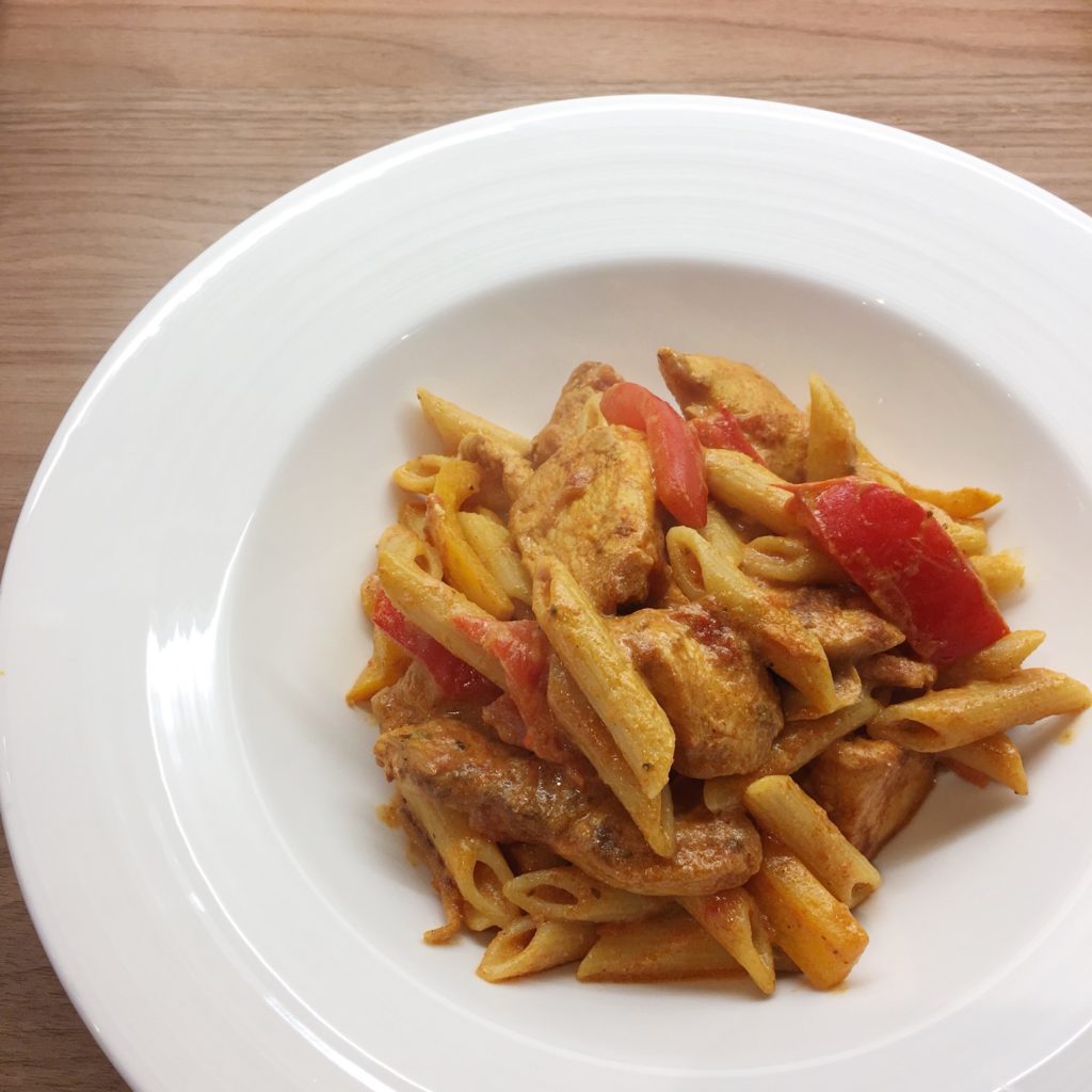 Chicken fajita pasta | Hello! Hooray!