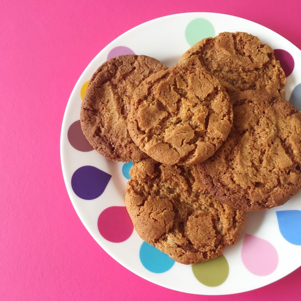 Ginger spiced crunch biscuits | Hello! Hooray!