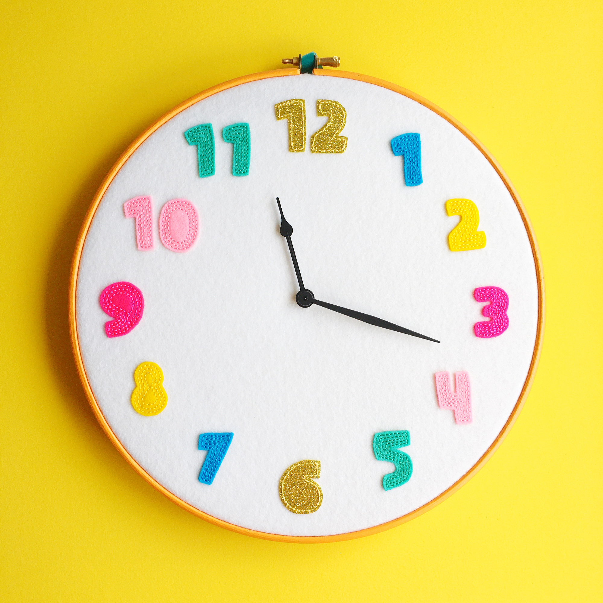 Quilting hoop clock from Colourful Fun Embroidery