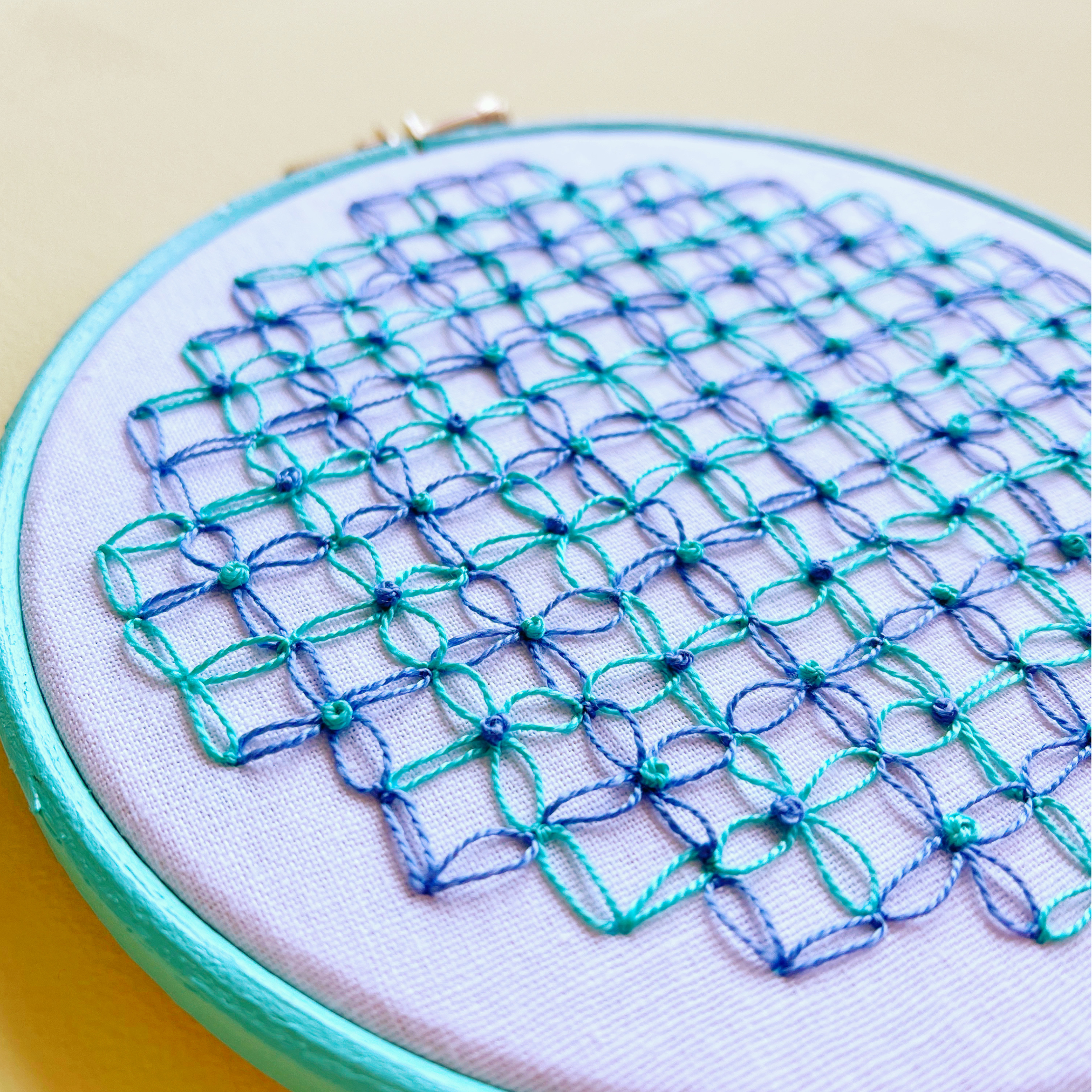 Adding French knots to the link stitch geo hoop | Hello! Hooray!