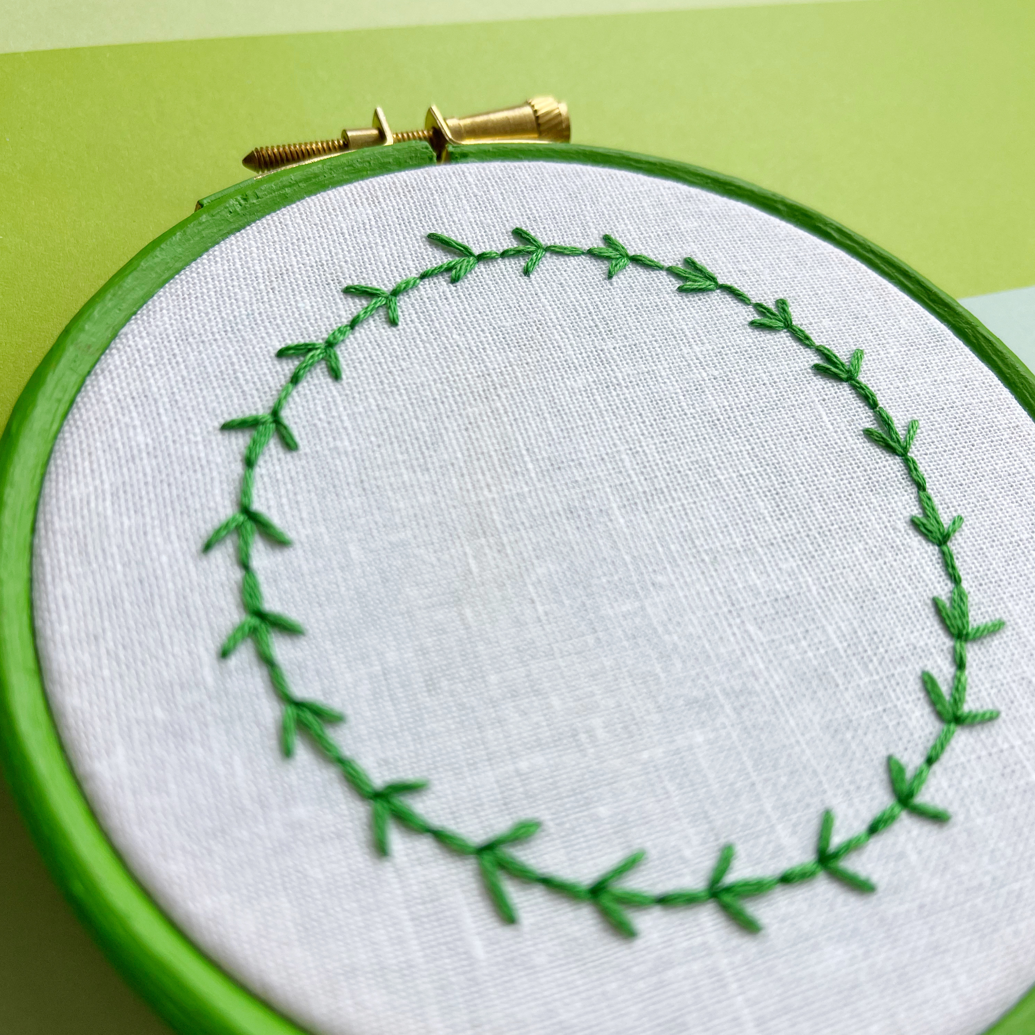 Fern stitch wreath hoop close up | Hello! Hooray!