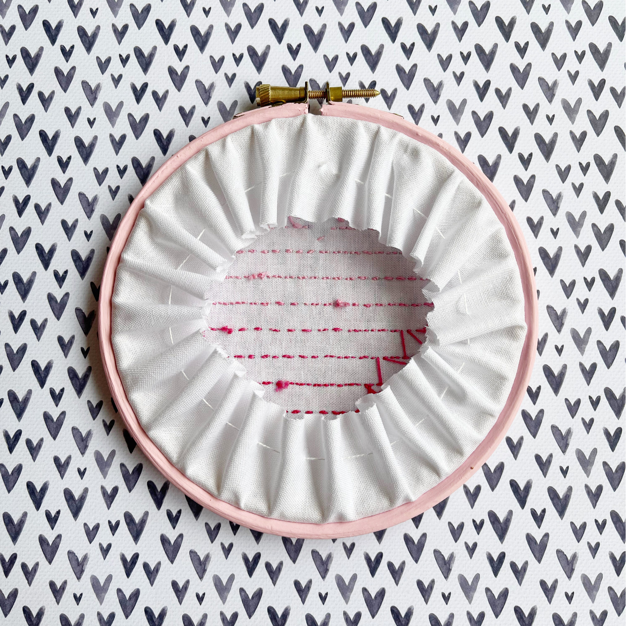 Herringbone stitch ombre heart hoop reverse | Hello! Hooray!